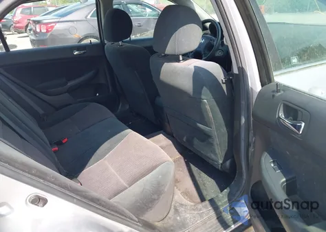 2003 Honda Accord 2.4 Lx z USA, uszkodzony, nr VIN 1HGCM563X3A098325